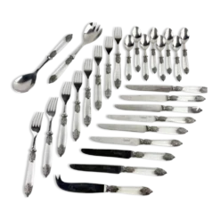Partie de menagere en métal argenté ,plexiglass et inox