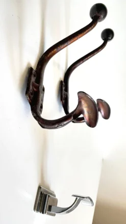 Pateres vintage metal patiné