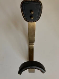 Patère Adnet en bronze et cuir 1950
