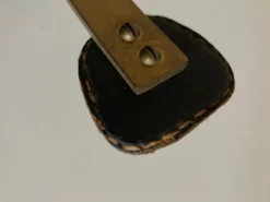 Patère Adnet en bronze et cuir 1950