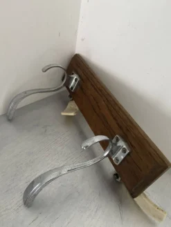 Patère ancien