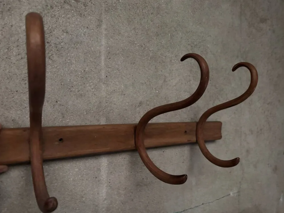 Patère ancienne bois courbé Fischel