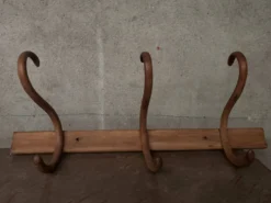 Patère ancienne bois courbé Fischel