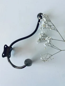Patère ancienne en métal