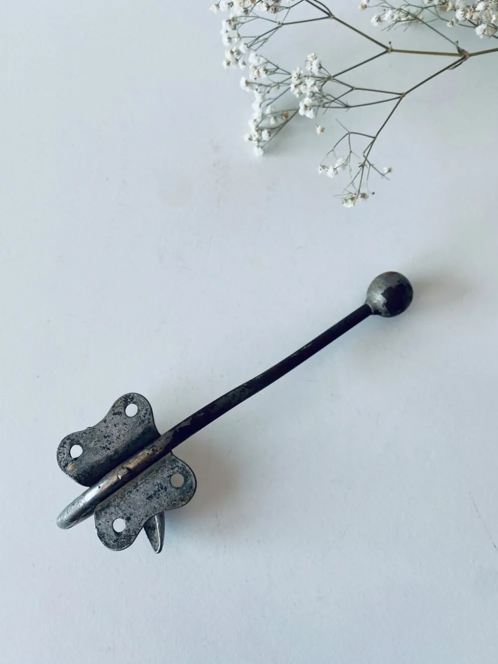 Patère ancienne en métal