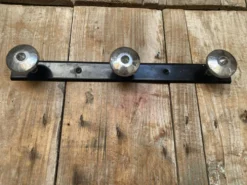 Patère ancienne, porte-manteau en métal noir et chromé vintage