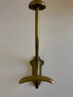Patère de campagne 1930 en laiton doré patiné