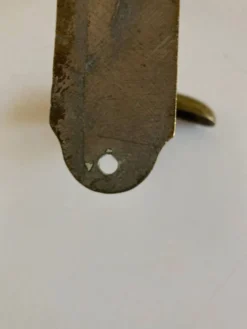 Patère de campagne 1930 en laiton doré patiné