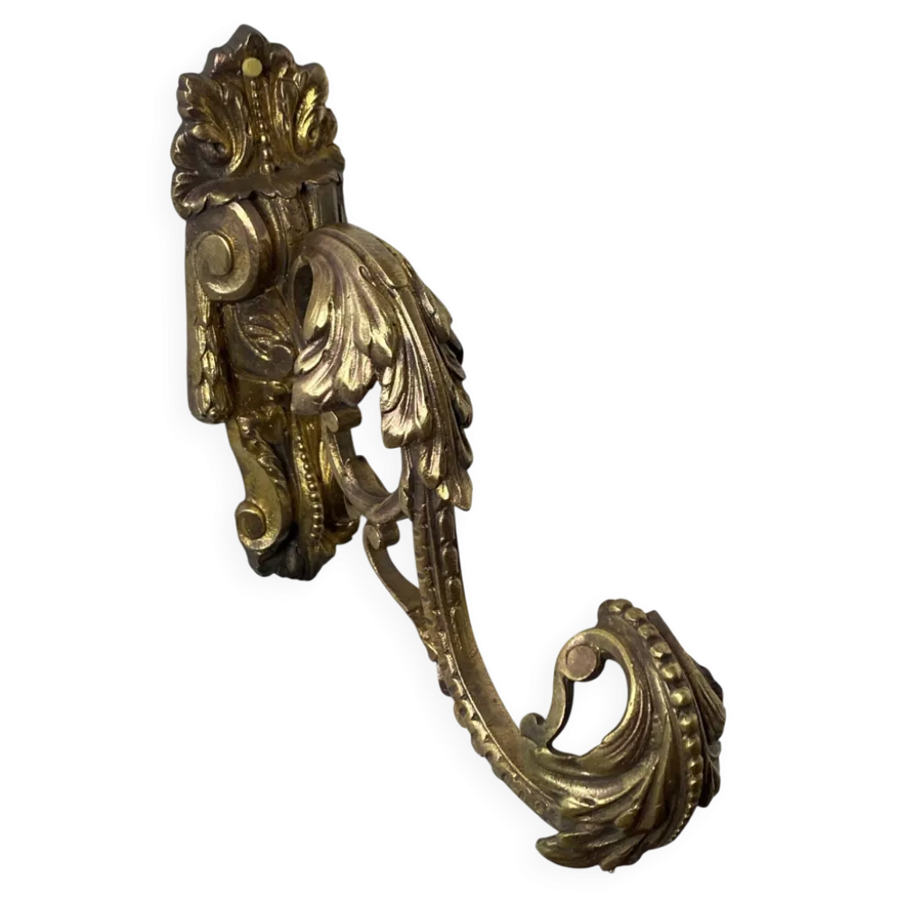 Patère en bronze, XIXe