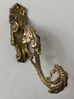 Patère en bronze, XIXe