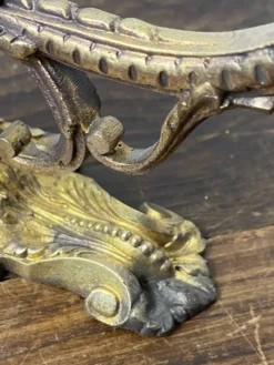 Patère en bronze, XIXe
