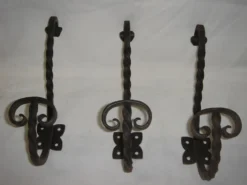 Patère en fer forgé vers 1970