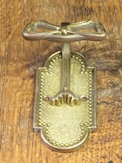 Patère en laiton