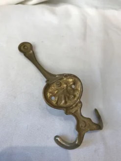 Patère en laiton
