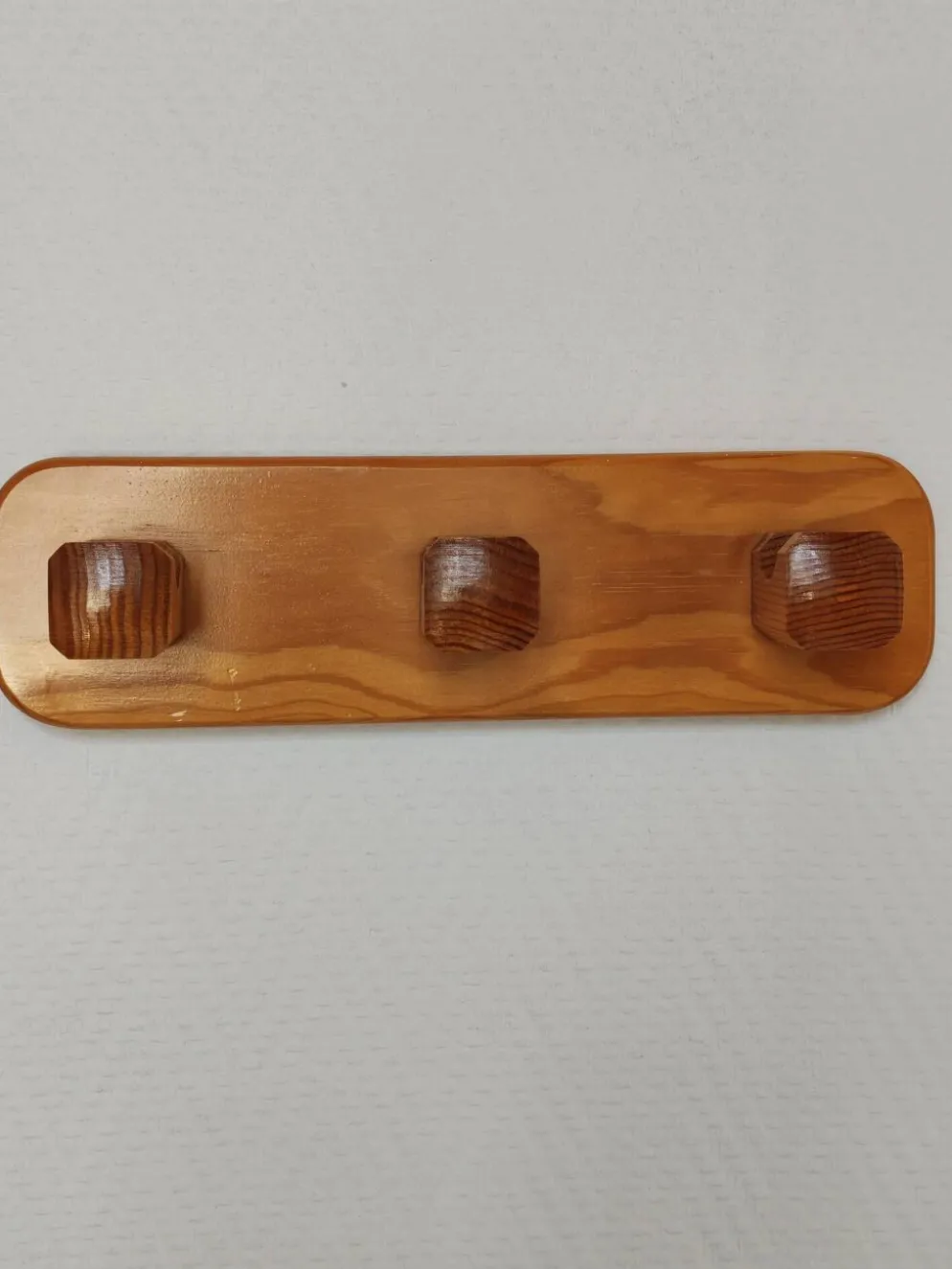 Patère en pin vintage – esprit Les Arcs, années 70