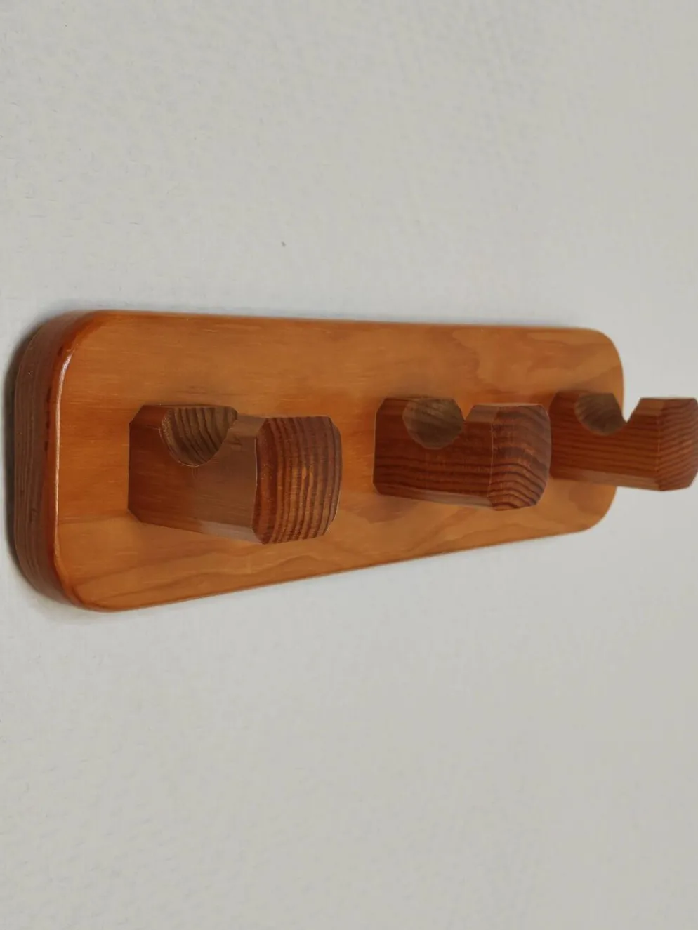 Patère en pin vintage – esprit Les Arcs, années 70