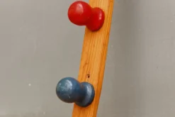 Patère multicolore pour enfants