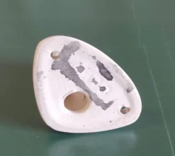 Patère murale en porcelaine - mid. XXeme