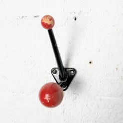 Patère murale vintage boules rouges, style Feraud – 1950