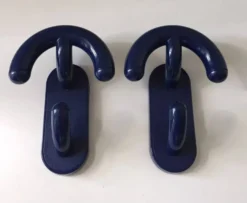 Patère porte manteau Arco bleu vintage design Italy Luigi Caramella