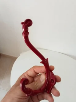 Patère porte manteau mural vintage en fonte émaillée