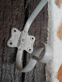 Patère porte manteau patiné