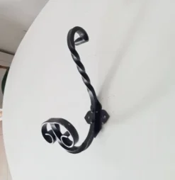 Patère portemanteau vintage en fer forgé