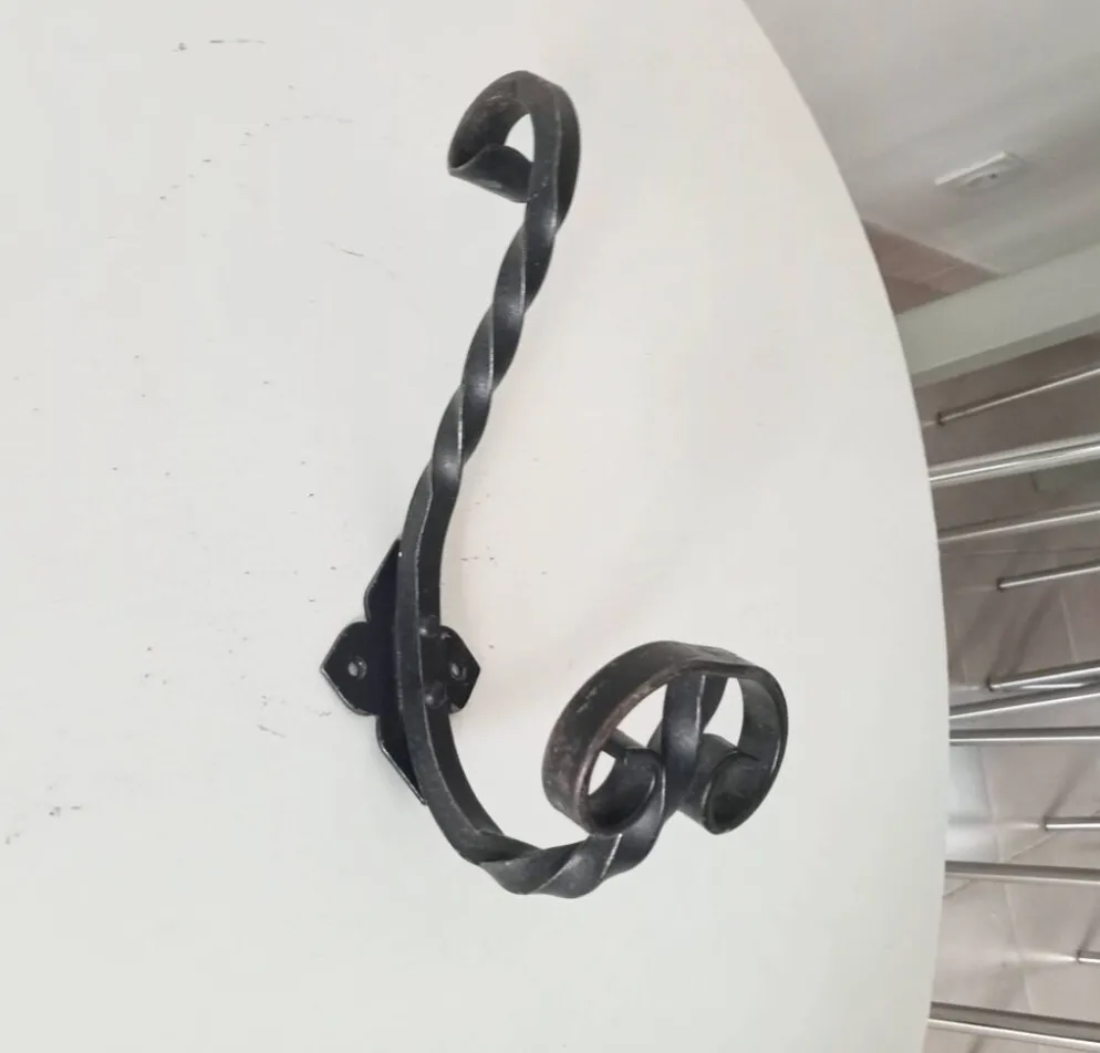 Patère portemanteau vintage en fer forgé
