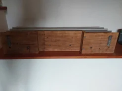 patère, porte-manteaux en bois aérogommé et métal