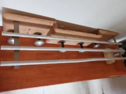 patère, porte-manteaux en bois aérogommé et métal