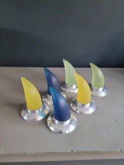 6 patères cornes vintages en résine et aluminium