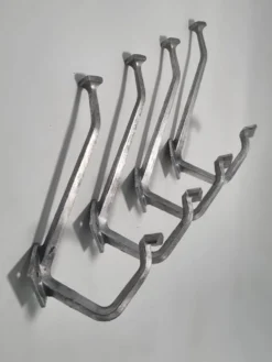 4 patères en aluminium