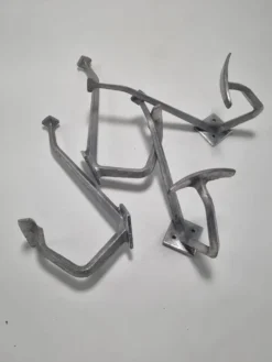 4 patères en aluminium