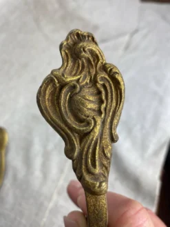 Patères en bronze