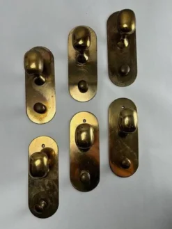 6 patères en laiton attribué à L. Caccia Dominioni pour Azucena, 1962