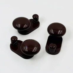 Patères en plastique brun design Carlo Bartoli pour Con et Con, Italie années 70