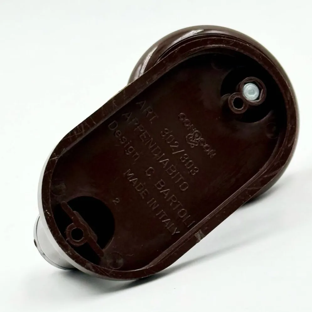Patères en plastique brun design Carlo Bartoli pour Con et Con, Italie années 70