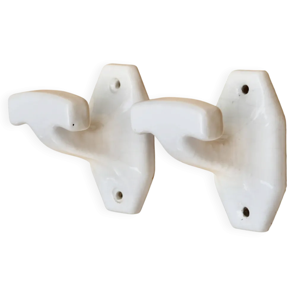 Patères en porcelaine blanche, années 50