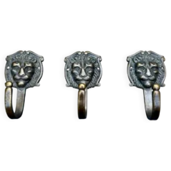 3 patères lion en laiton massif baroque