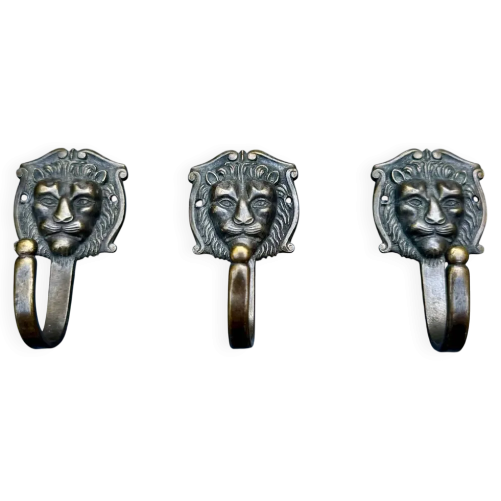 3 patères lion en laiton massif baroque