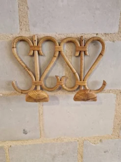 Patères porte manteau en rotin