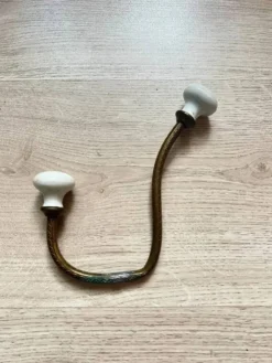 Patère vintage laiton doré avec bouton style ivoire