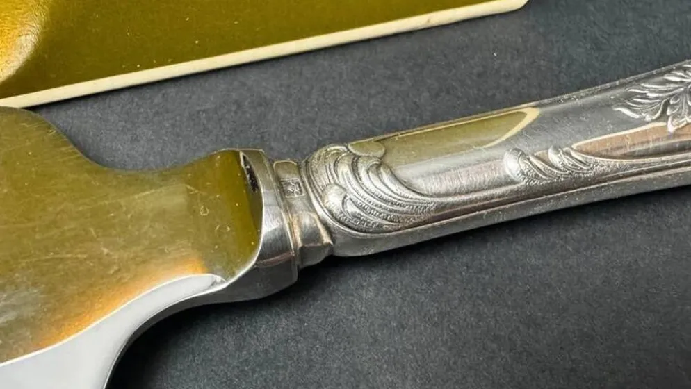 Pelle coupante ou à gâteaux n°59 Christofle Marly comme neuve