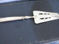 pelle à gäteau en argent plaqué art déco