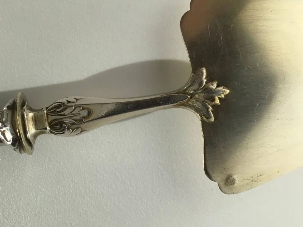Pelle à gâteau ou tarte XIXe métal argenté gravé poinçon