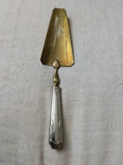 Pelle à gâteau vermeil et métal argenté Art Deco