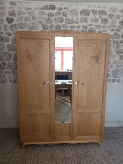 Penderie Art Déco en chêne rénovée
