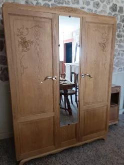 Penderie Art Déco en chêne rénovée