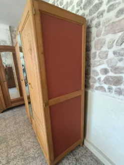 Penderie Art Déco en chêne rénovée