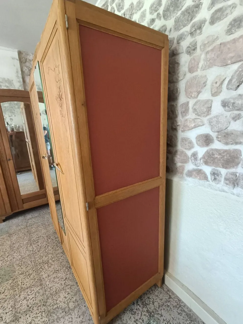 Penderie Art Déco en chêne rénovée